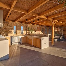 6 bedroom villa with pool, East Paros, sleeps 12